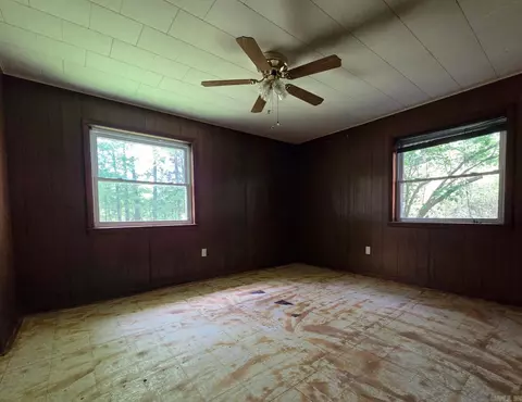 Bedroom - 293 Social Hill Loop, Malvern, AR 72104 photo 3 of 7
