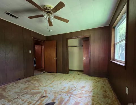 Bedroom - 293 Social Hill Loop, Malvern, AR 72104 photo 5 of 7