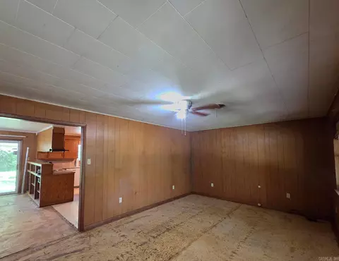 Living - 293 Social Hill Loop, Malvern, AR 72104 photo 3 of 4