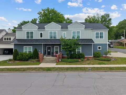 305 W Cross St, Benton, AR 72015