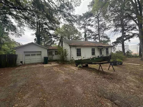 1107 W 2nd St, El Dorado, AR 71730