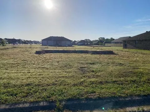 510 Shiloh Dr, Conway, AR 72032