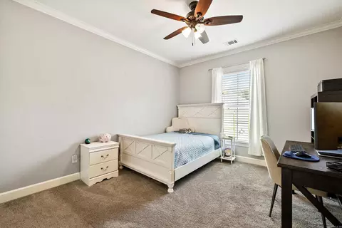 Bedroom - 2401 Aberdeen Dr, Bryant, AR 72019 photo 6 of 6