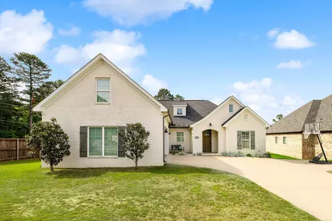 2401 Aberdeen Dr, Bryant, AR 72019