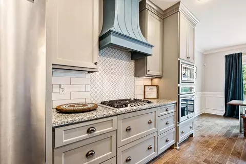 Kitchen - 2401 Aberdeen Dr, Bryant, AR 72019 photo 3 of 7