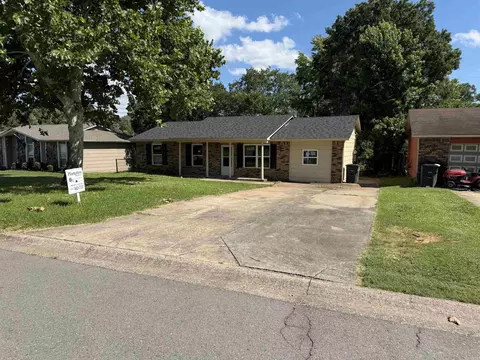 103 Briarfield Cv, Jacksonville, AR 72076