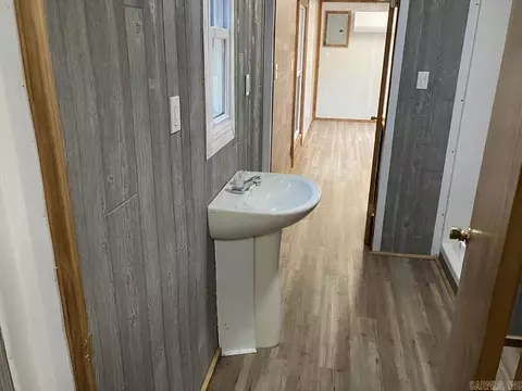 Entry Way - 7908 And 7912 Sorrells Rd, Pine Bluff, AR 71603 photo 3 of 5