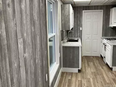Entry Way - 7908 And 7912 Sorrells Rd, Pine Bluff, AR 71603 photo 1 of 5