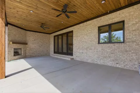 Exterior - 901 Cimarron Cv, Benton, AR 72019 photo 5 of 6