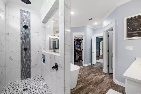 Bath - 100 Opie Dr, Cabot, AR 72023 photo 4 of 5