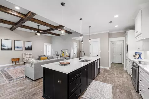 Kitchen - 100 Opie Dr, Cabot, AR 72023 photo 1 of 2