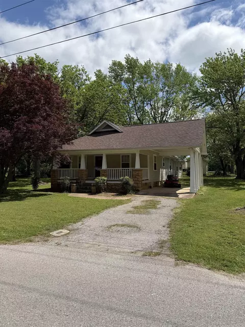 218 Brewer Ave, Mountain View, AR 72560