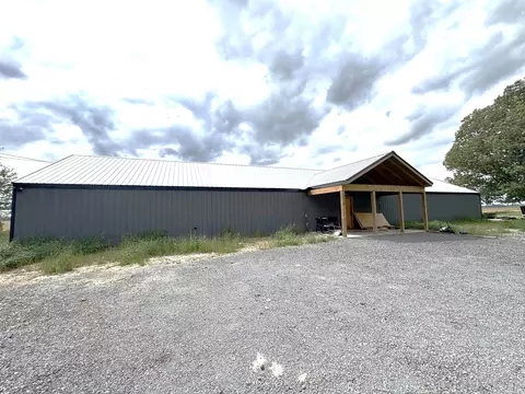 216 W Linden St, Hickory Ridge, AR 72347