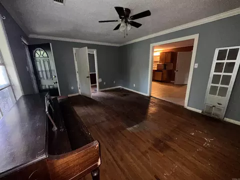 Living - 6311 Park Rd, Alexander, AR 72002 photo 1 of 5