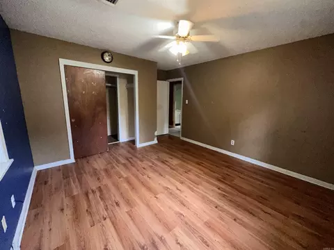 Bedroom - 6311 Park Rd, Alexander, AR 72002 photo 2 of 3