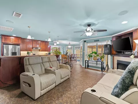 Living - 101 W Lake Cv, Beebe, AR 72012 photo 1 of 2