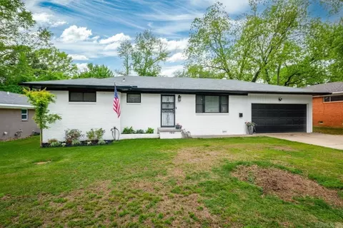 308 Cherokee Cir, Little Rock, AR 72205