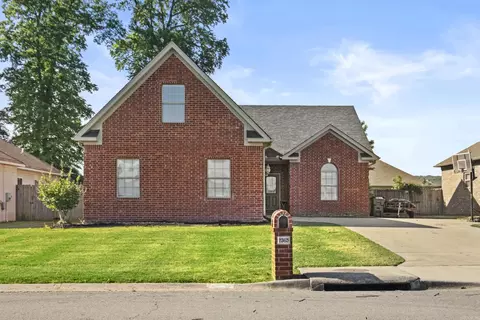 2365 Wilmington Dr, Conway, AR 72034