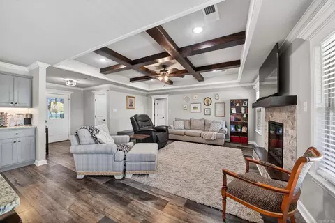 Living - 16 Cimarron Cir, Cabot, AR 72023 photo 2 of 3