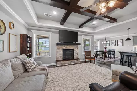 Living - 16 Cimarron Cir, Cabot, AR 72023 photo 3 of 3