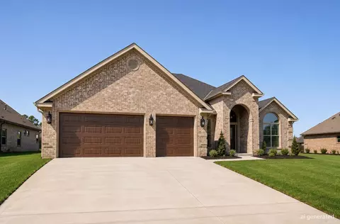 520 Corondelet Ln, Maumelle, AR 72113