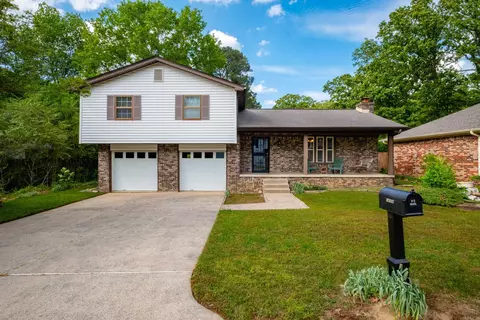 14106 Ridgewood Dr, Little Rock, AR 72211