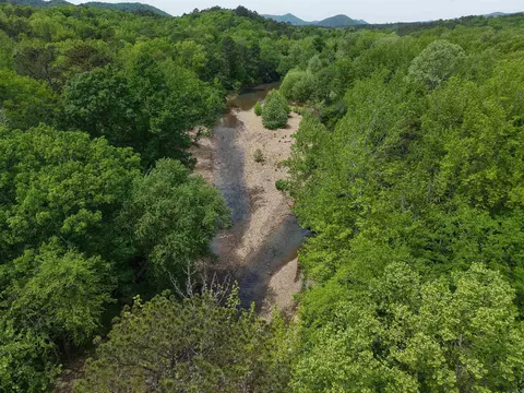Nnn Bear Den Lane, Caddo Gap, AR 71935