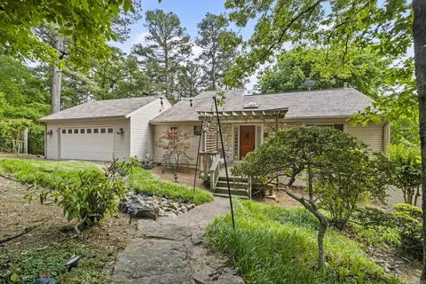 7205 Westwind Dr, Maumelle, AR 72113
