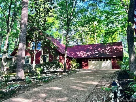 18 S Badalona Dr, Hot Springs Village, AR 71909