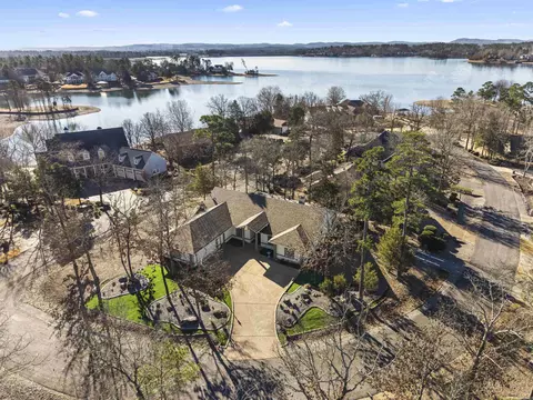 7 Resplandor Loop, Hot Springs Village, AR 71909