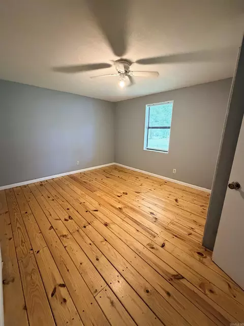 Bedroom - 226 Walden, Benton, AR 72015 photo 2 of 3