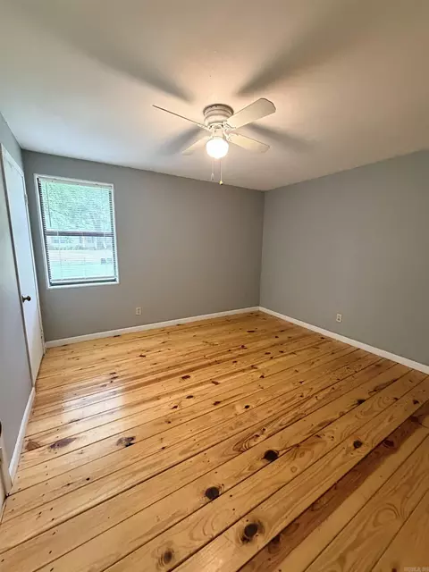 Bedroom - 226 Walden, Benton, AR 72015 photo 1 of 3