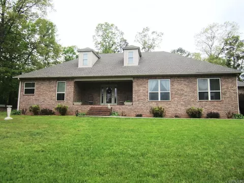8817 Dorsey Rd, Jacksonville, AR 72076
