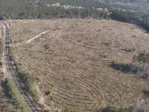 16-19 E 17 E Three Creeks Rd, El Dorado, AR 71730