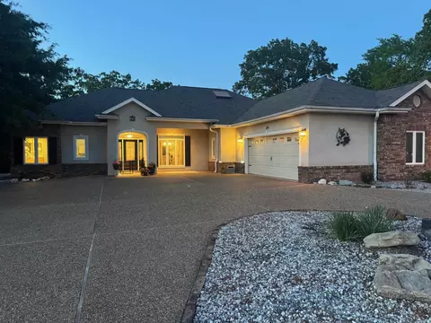 29 Linares Ln, Hot Springs Village, AR 71909