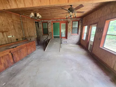 Exterior - 933 Skipper Bridge Rd, Dermott, AR 71638 photo 5 of 7