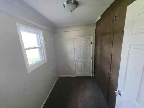 Bedroom - 933 Skipper Bridge Rd, Dermott, AR 71638 photo 3 of 3