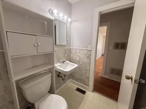 Bath - 6468 Congo Rd, Benton, AR 72019 photo 1 of 1