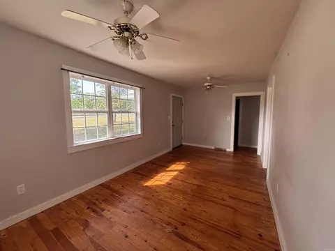 Living - 6468 Congo Rd, Benton, AR 72019 photo 1 of 4