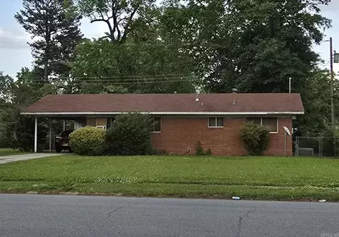 2711 S Bay St, Pine Bluff, AR 71603