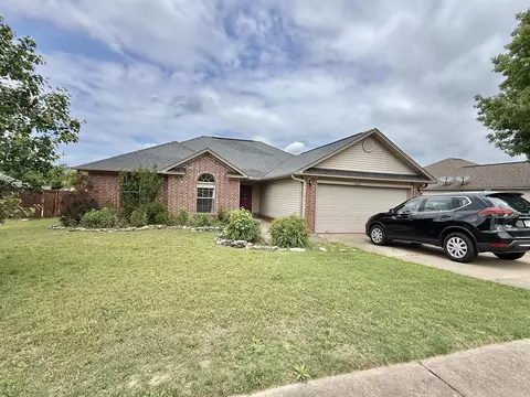 Exterior - 13725 Apple Glen Cv, Alexander, AR 72002 photo 2 of 6