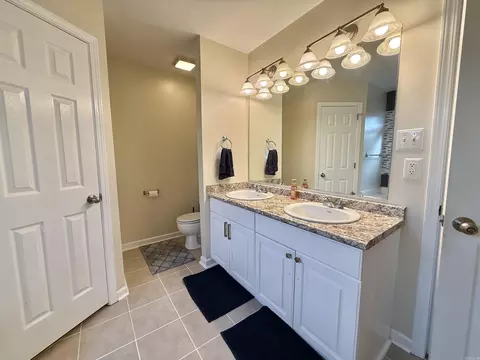 Bath - 13725 Apple Glen Cv, Alexander, AR 72002 photo 4 of 4