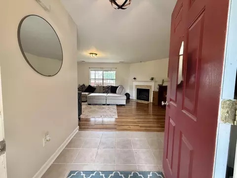 Entry Way - 13725 Apple Glen Cv, Alexander, AR 72002 photo 2 of 2