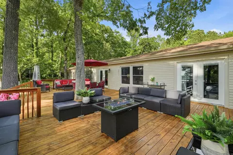 107 Bayshore Cv, Hot Springs, AR 71901