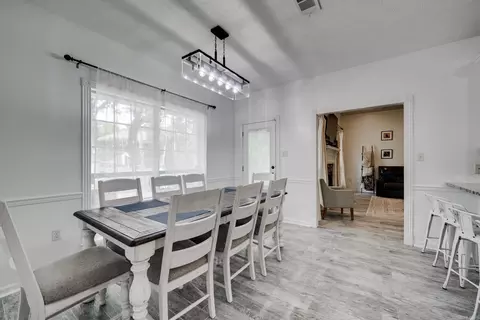 Dining - 39 Linda Cir, Greenbrier, AR 72058 photo 1 of 3