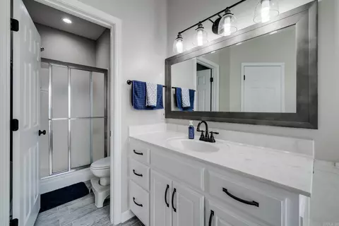 Bath - 39 Linda Cir, Greenbrier, AR 72058 photo 4 of 6