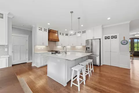 Kitchen - 4051 Harrison Rd, Benton, AR 72019 photo 6 of 8