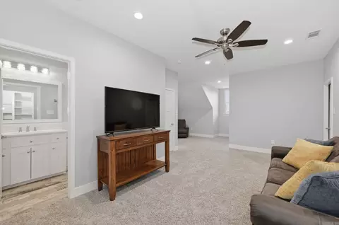 Entry Way - 4051 Harrison Rd, Benton, AR 72019 photo 3 of 3