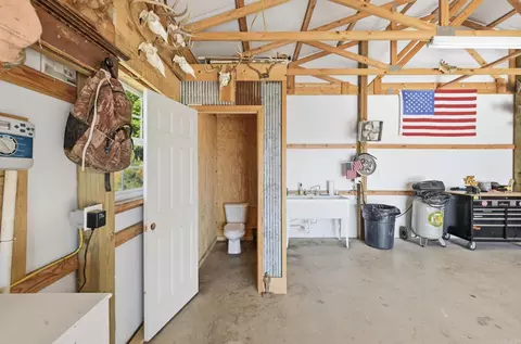 Bath - 4051 Harrison Rd, Benton, AR 72019 photo 10 of 10