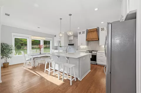 Kitchen - 4051 Harrison Rd, Benton, AR 72019 photo 1 of 8